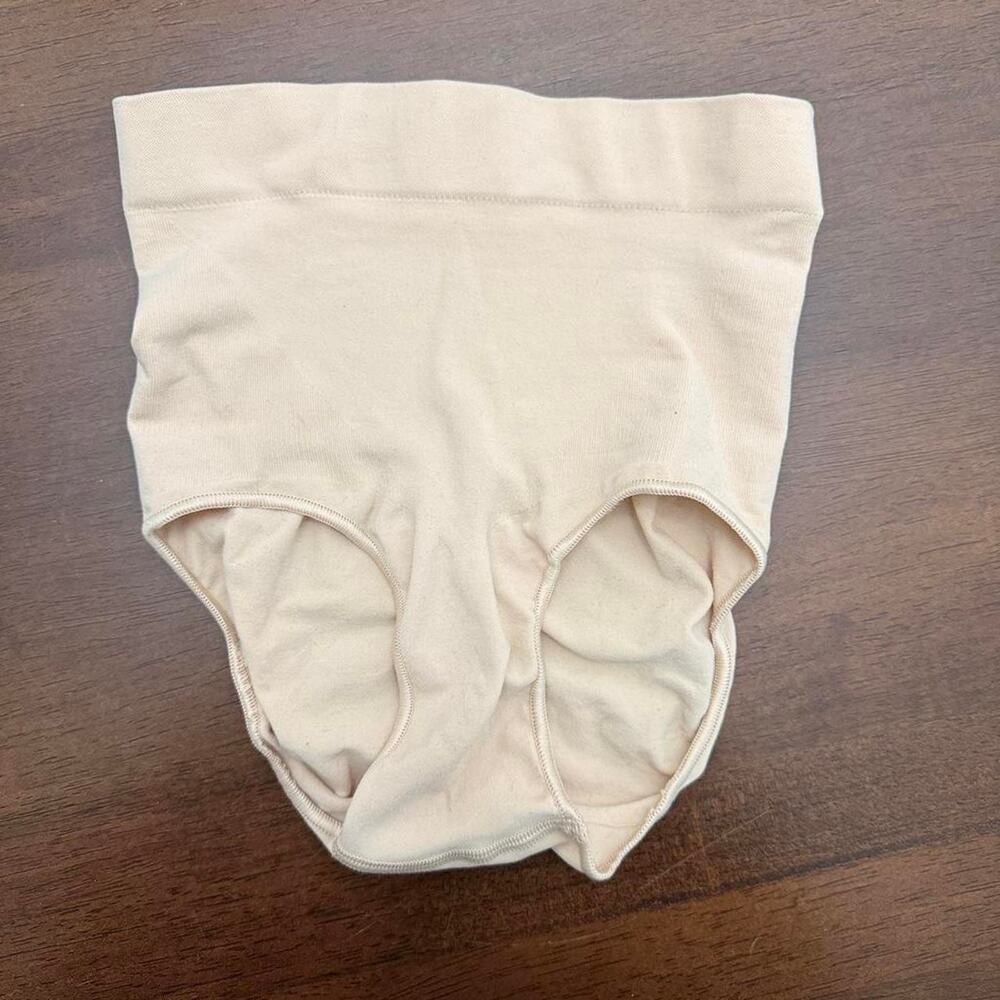 Skims core control high waisted shapewear